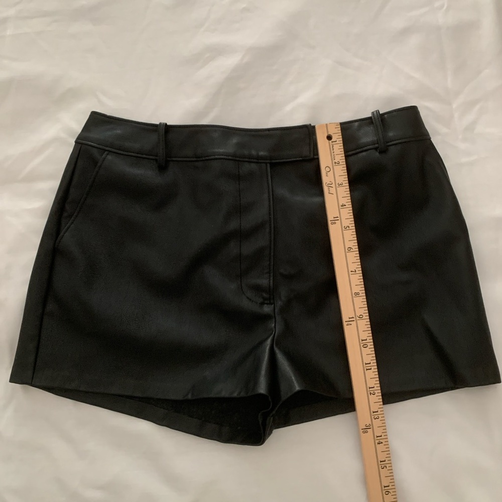 NWT WAYF Faux Leather Zipper Shorts Black High Waist Large - Picture 9 of 12